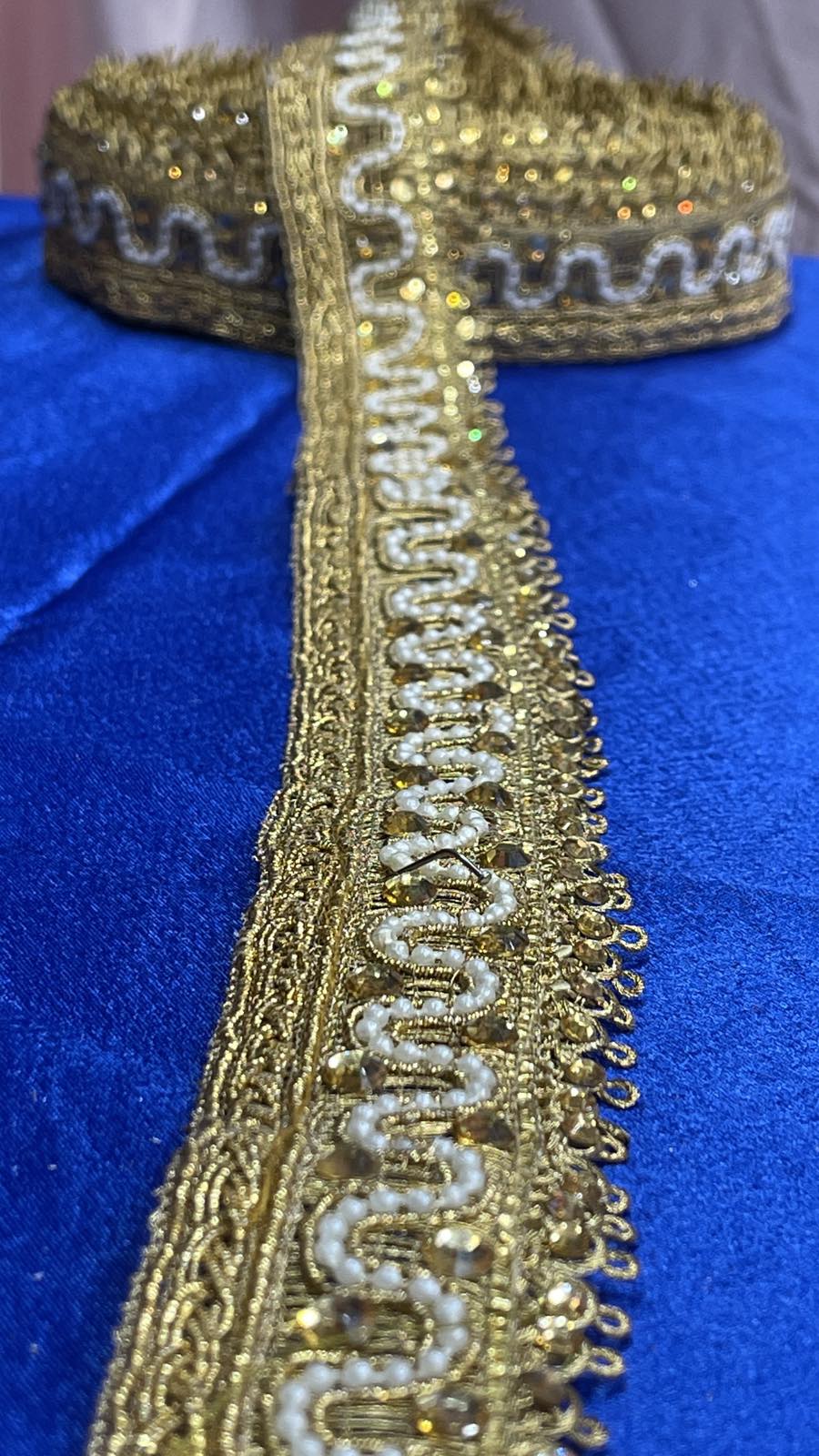 BREADS LACE