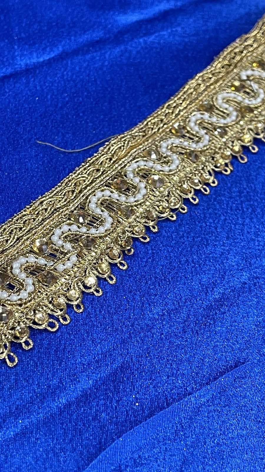 BREADS LACE