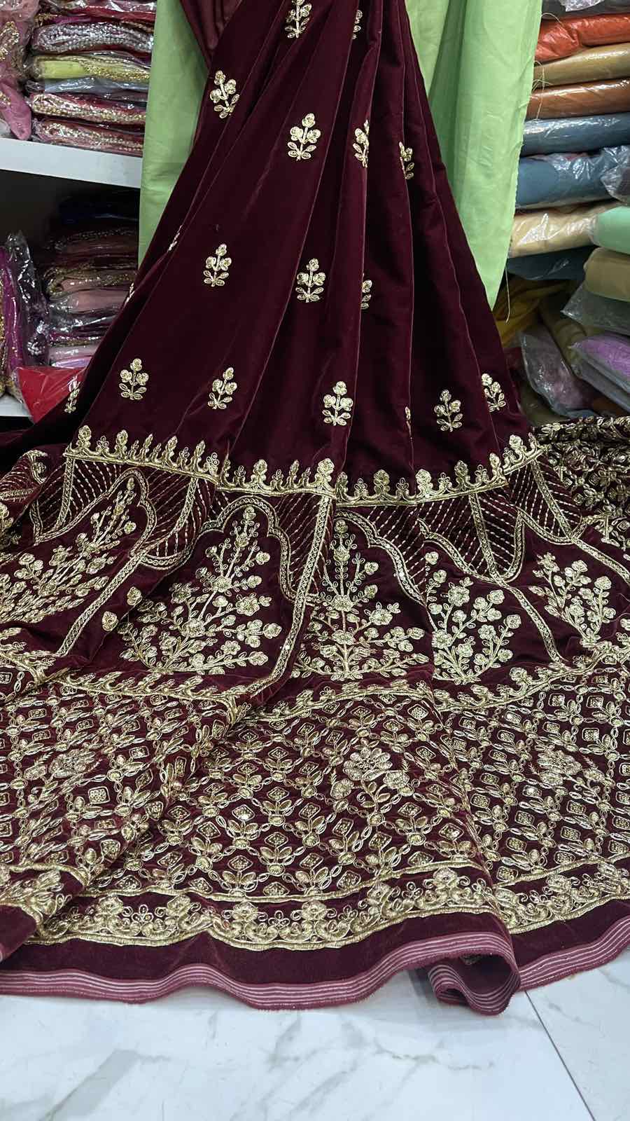 9000 EMBROIDERY VELVET