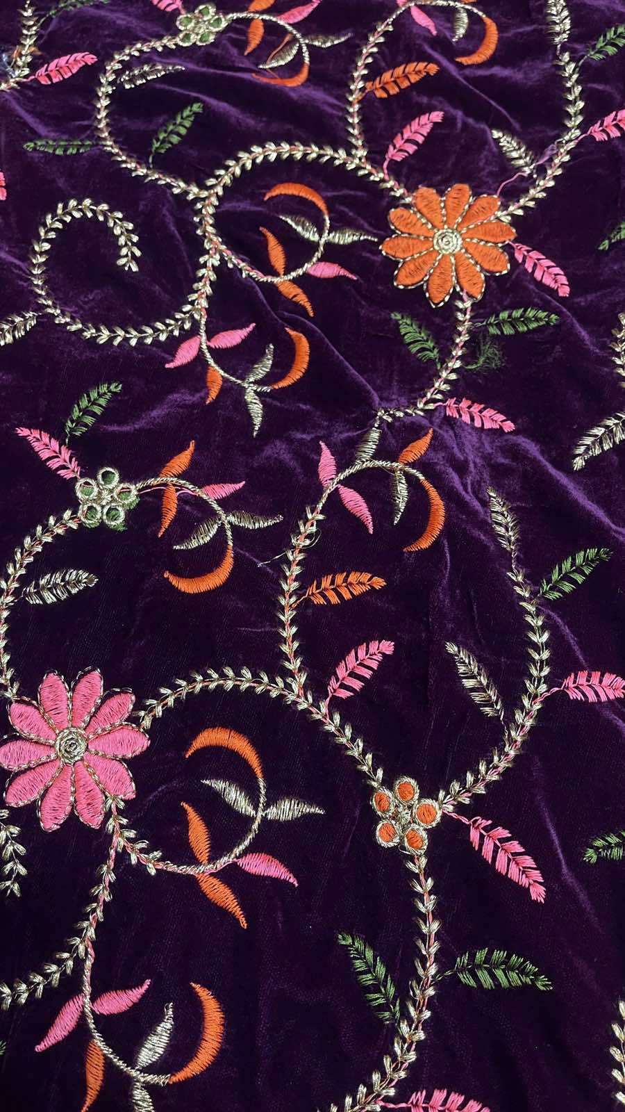 9000 EMBROIDERY VELVET
