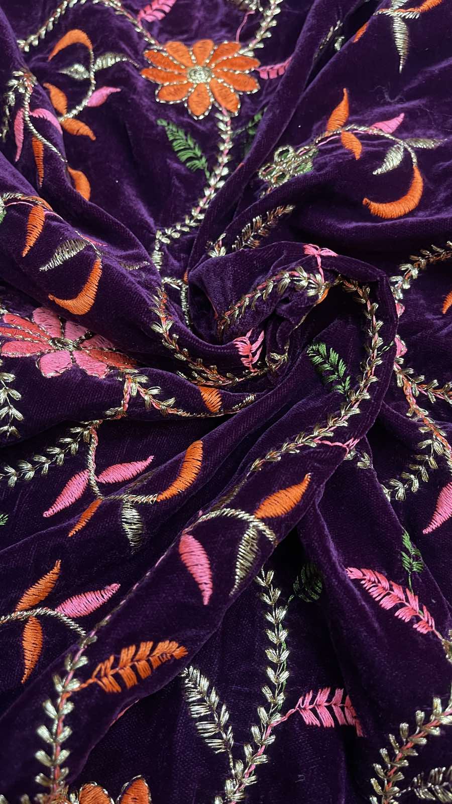 9000 EMBROIDERY VELVET