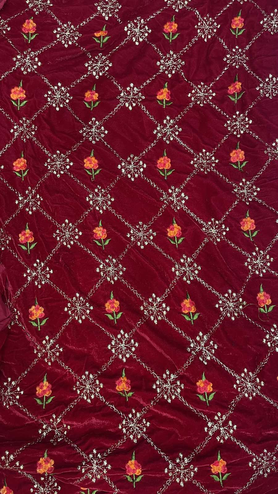 9000 EMBROIDERY VELVET