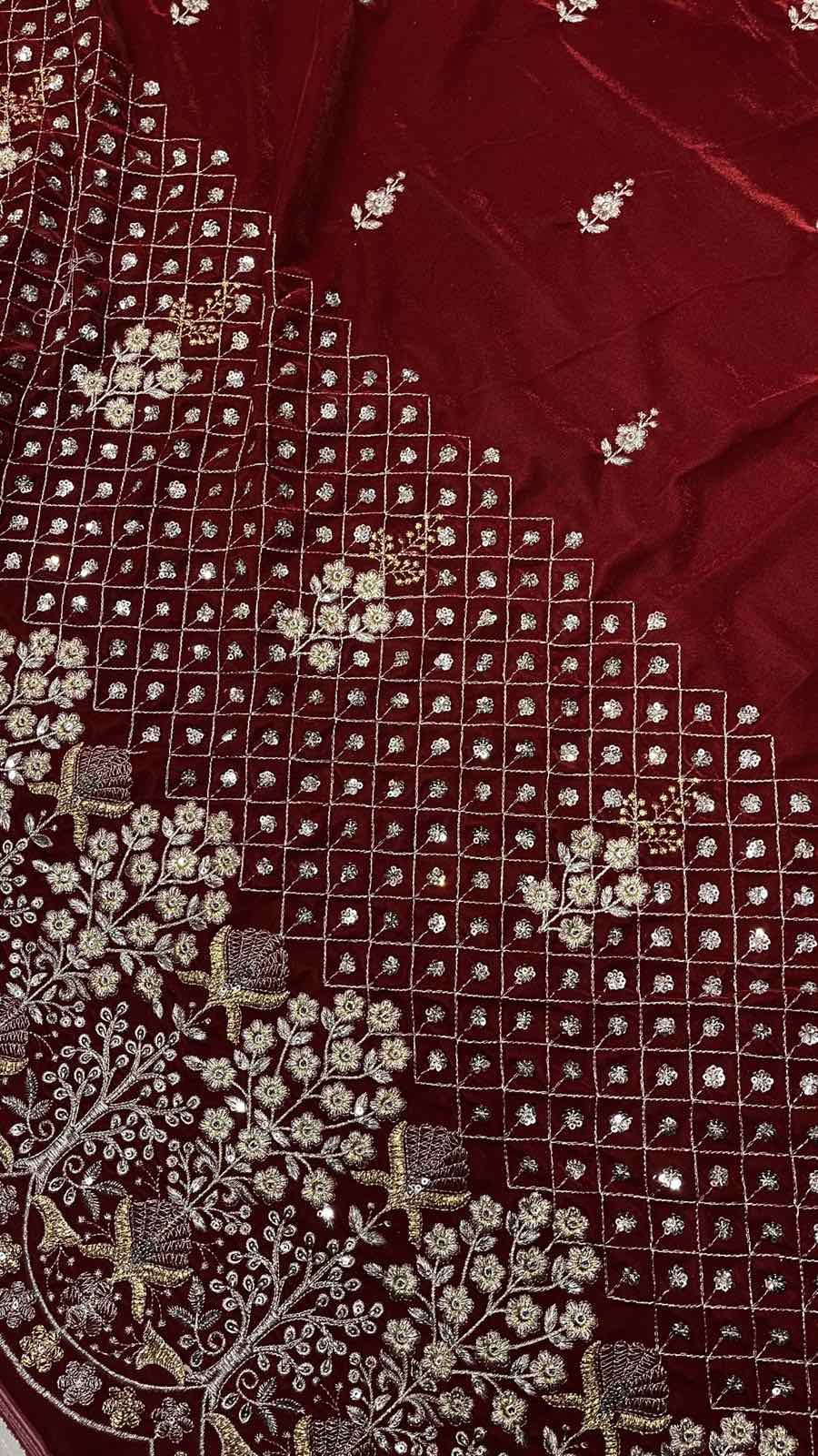 9000 EMBROIDERY VELVET