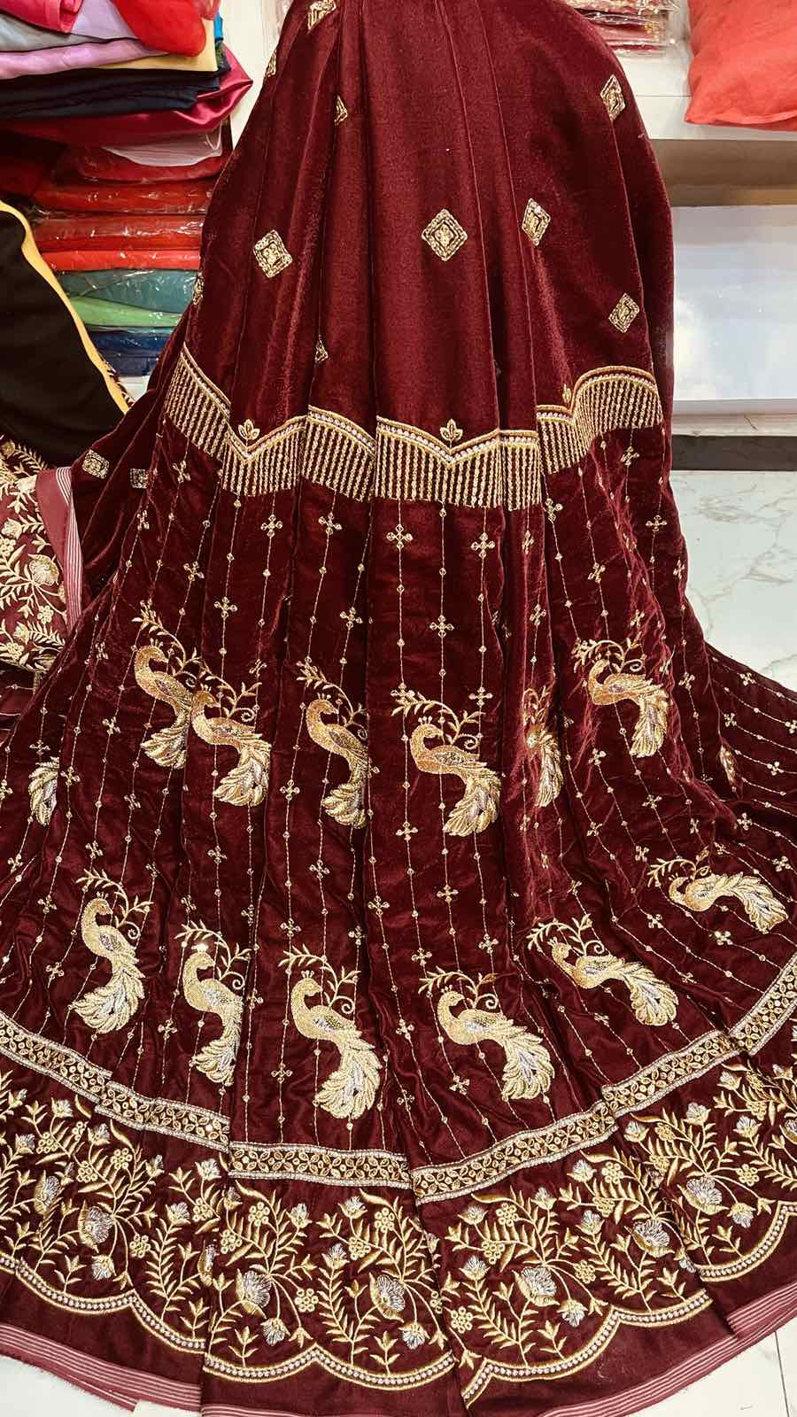 9000 EMBROIDERY VELVET