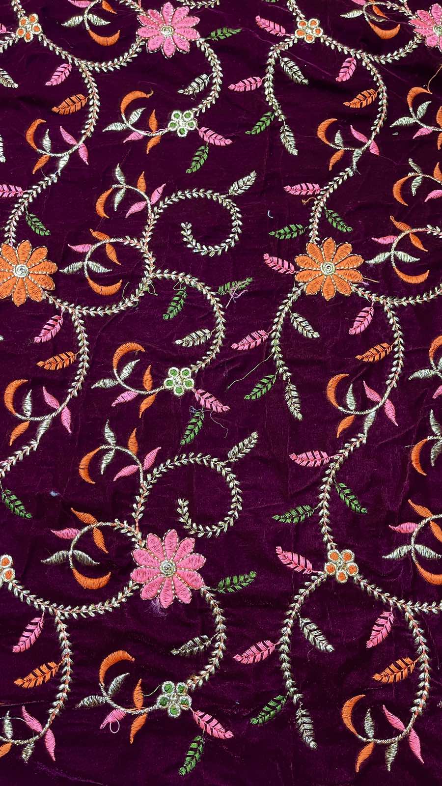 9000 EMBROIDERY VELVET