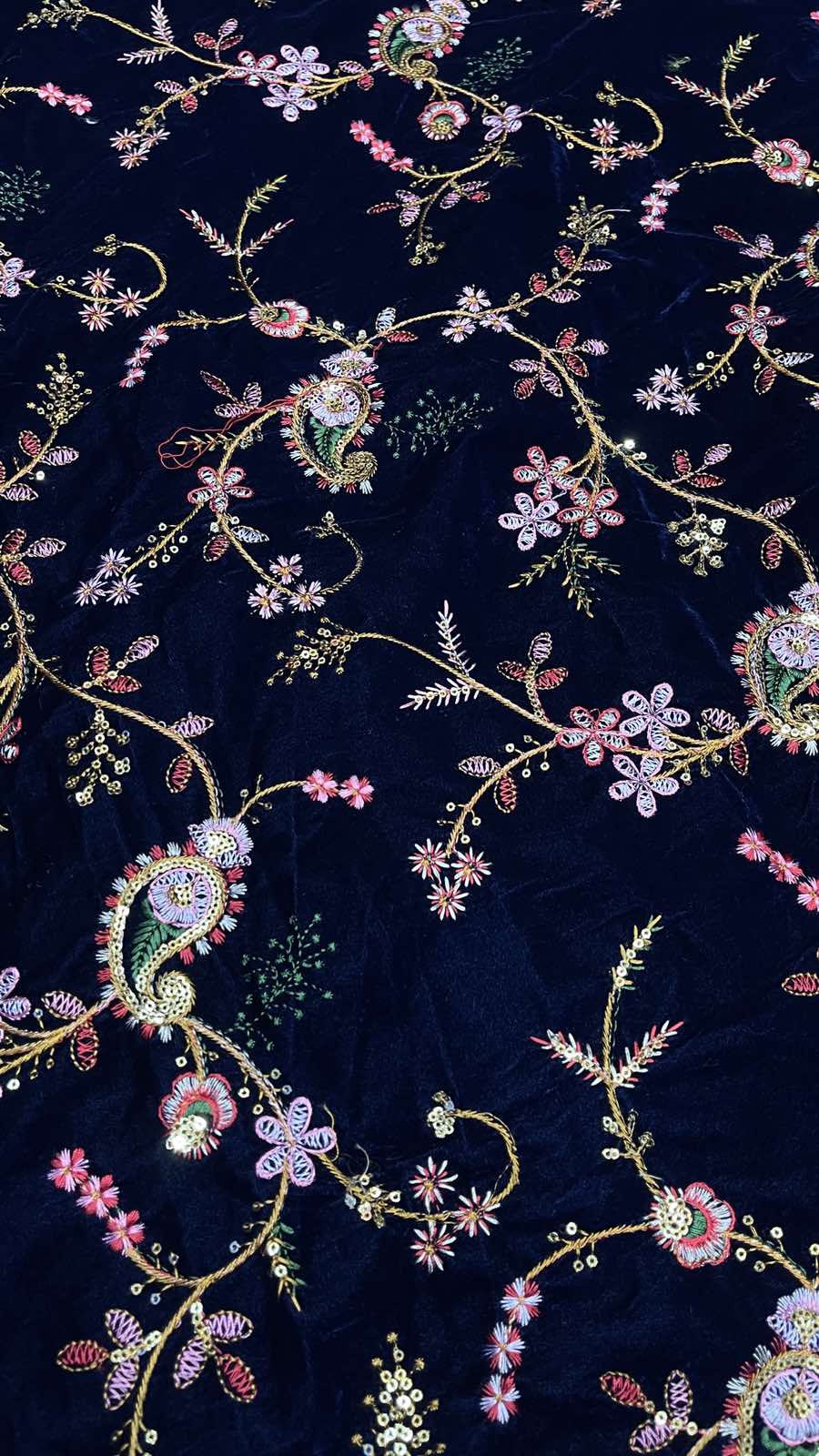 9000 EMBROIDERY VELVET