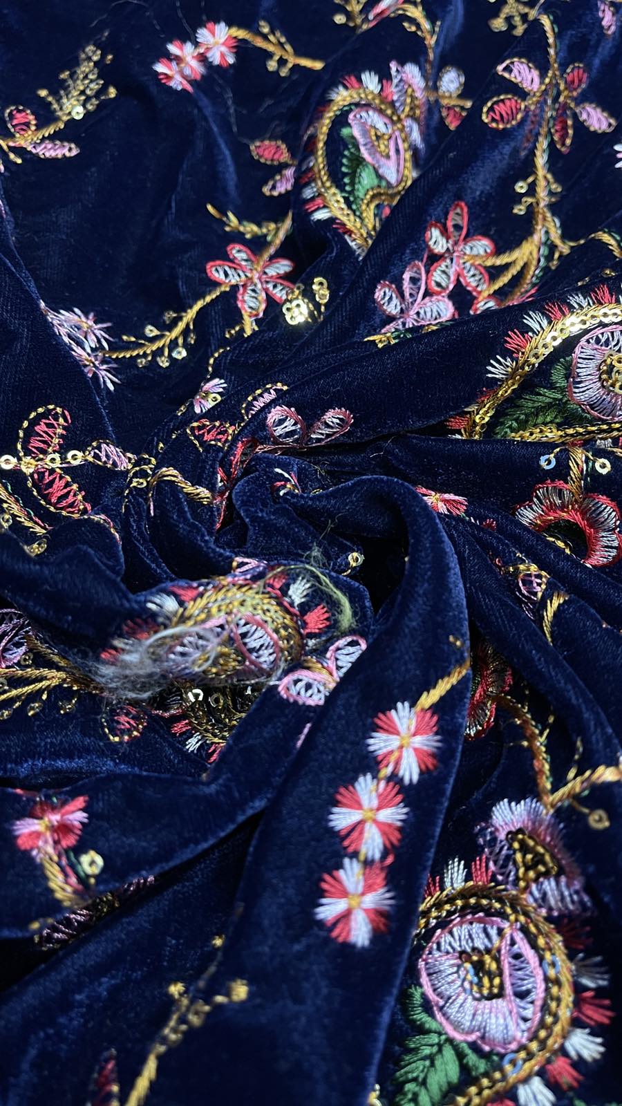9000 EMBROIDERY VELVET