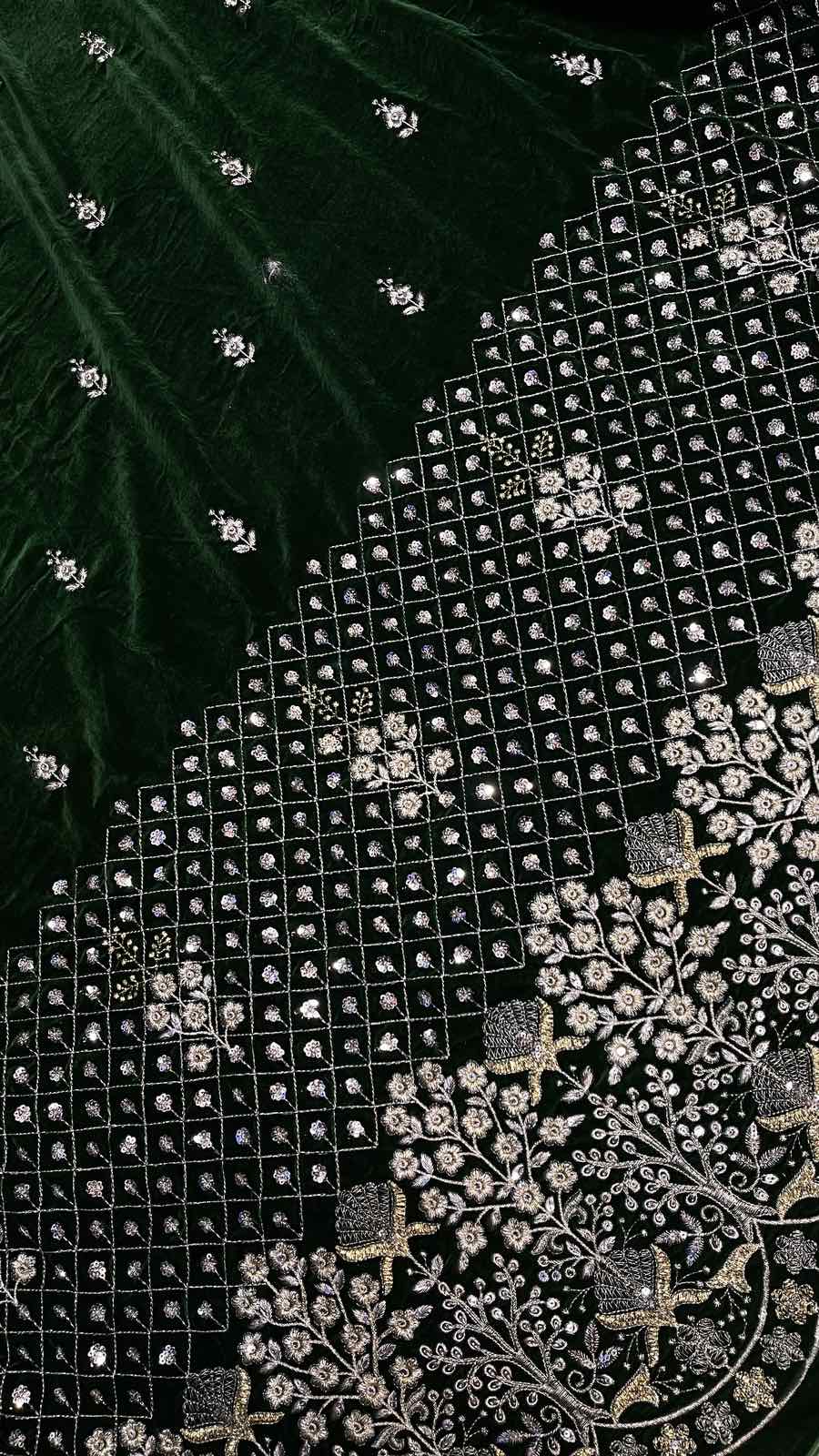 9000 EMBROIDERY VELVET