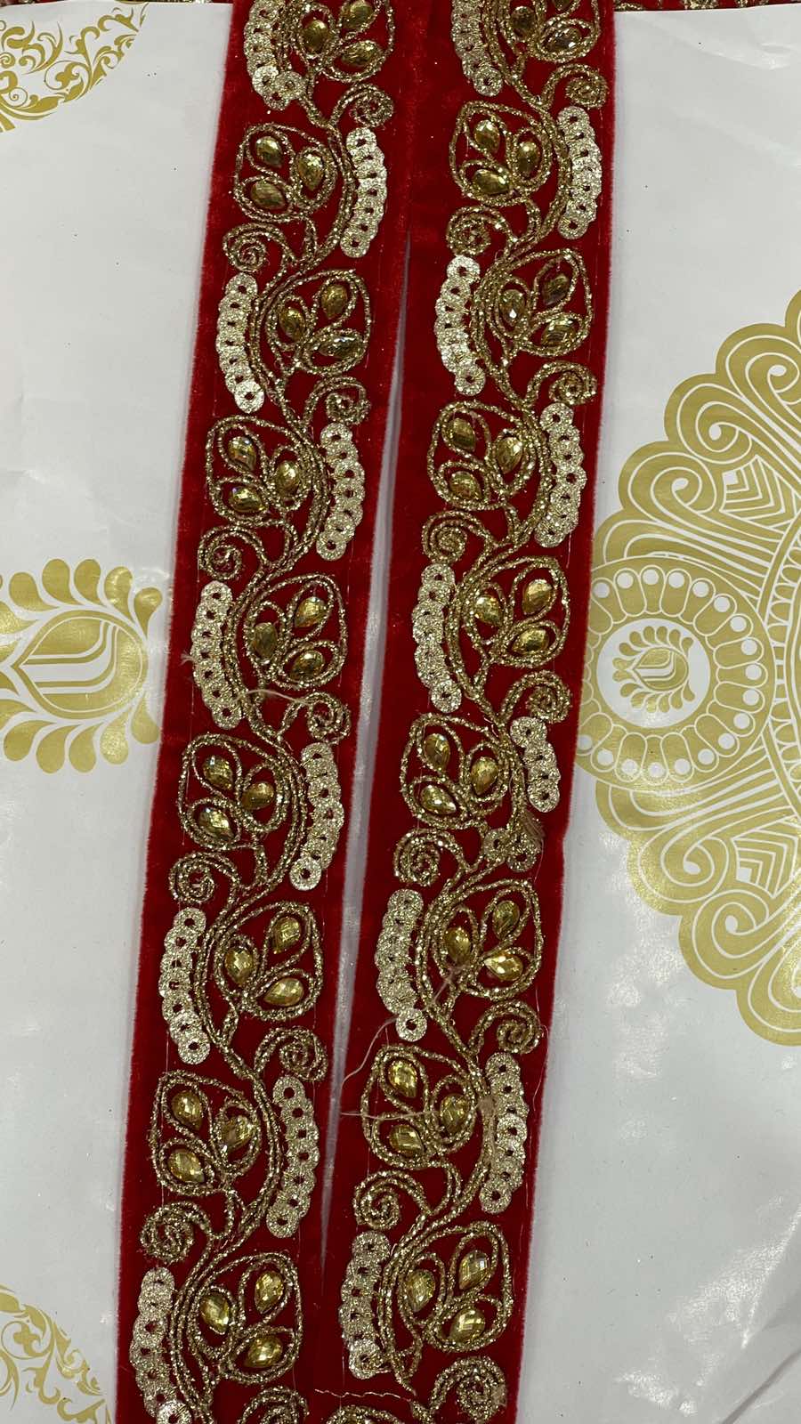 VELVET STONE WORK LACE