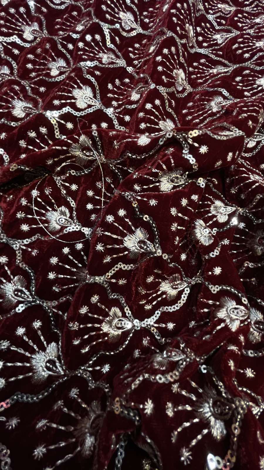 9000 EMBROIDERY VELVET